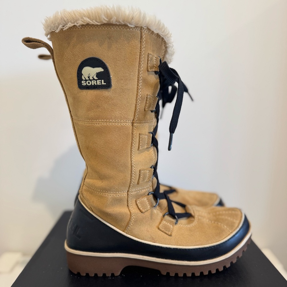 Sorel Women's Tivoli High II, Fur, Lace-Up Boots - Picture 7 of 13